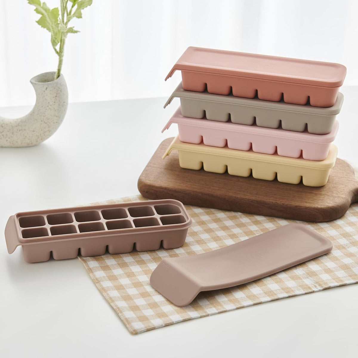 Silicone Freezer Trays with Lid, 0.5oz 12 Section - Leak Proof Silicone Freezer molds for Homemade Baby Food Breastmilk, Purees, Vegetables, Baby Food Jars Ice Tray with Lid BPA Free Pastel Pink