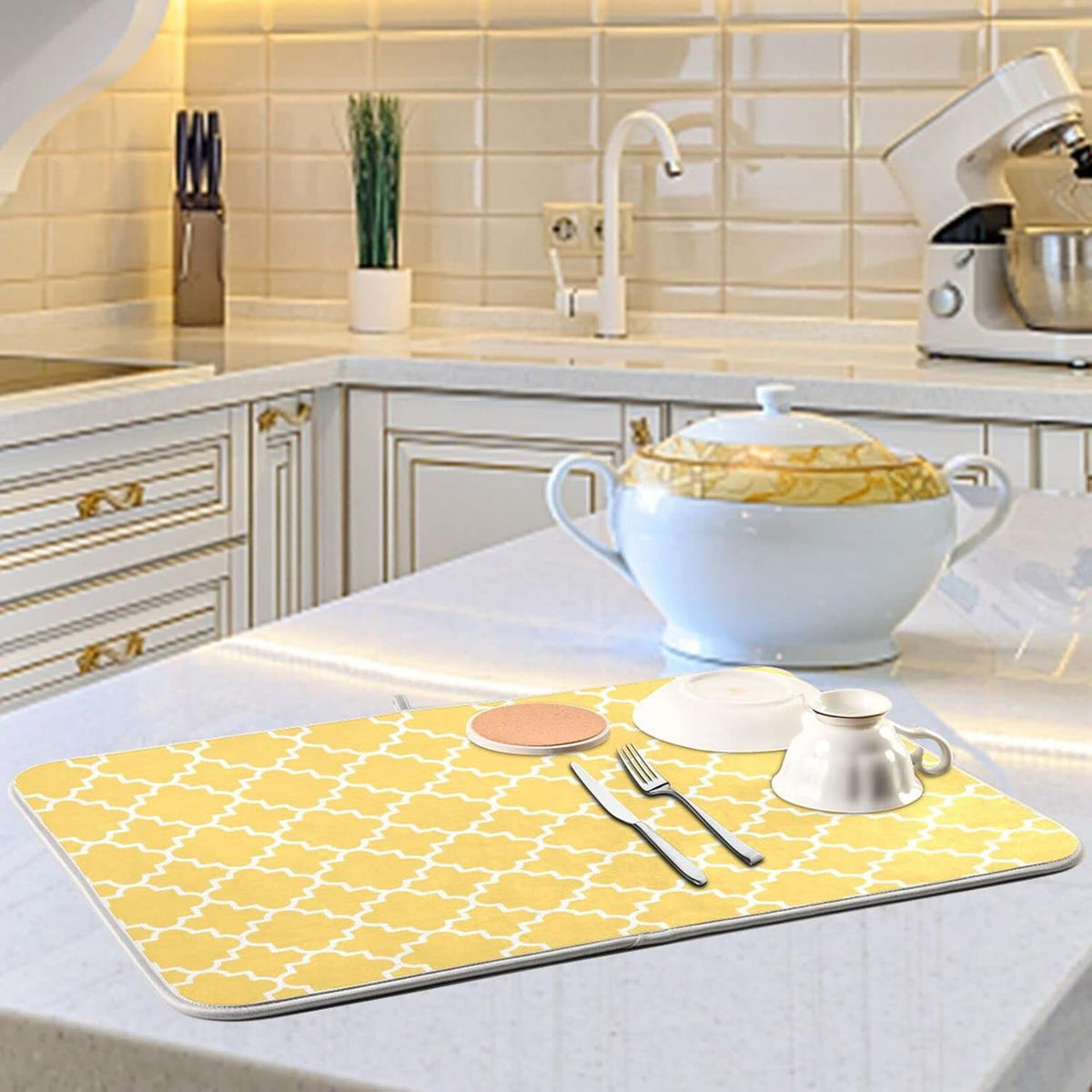 Super Absorbent Dish Drying Mat, Microfiber Fast-Drying Dish Mat, 24" x 18", Kitchen Dish Drying Pad, Quatrefoil Lattice Yellow Pattern