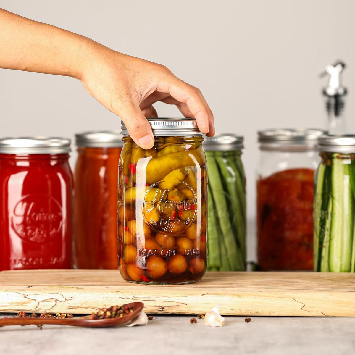 12 Pack Wide Mouth Mason Jars 32 oz - Heavy Duty Glass Quart Mason Jars With Airtight Lids for Pickling, Canning, Food Storage, Meal Prep and Fermenting, Leak Proof
