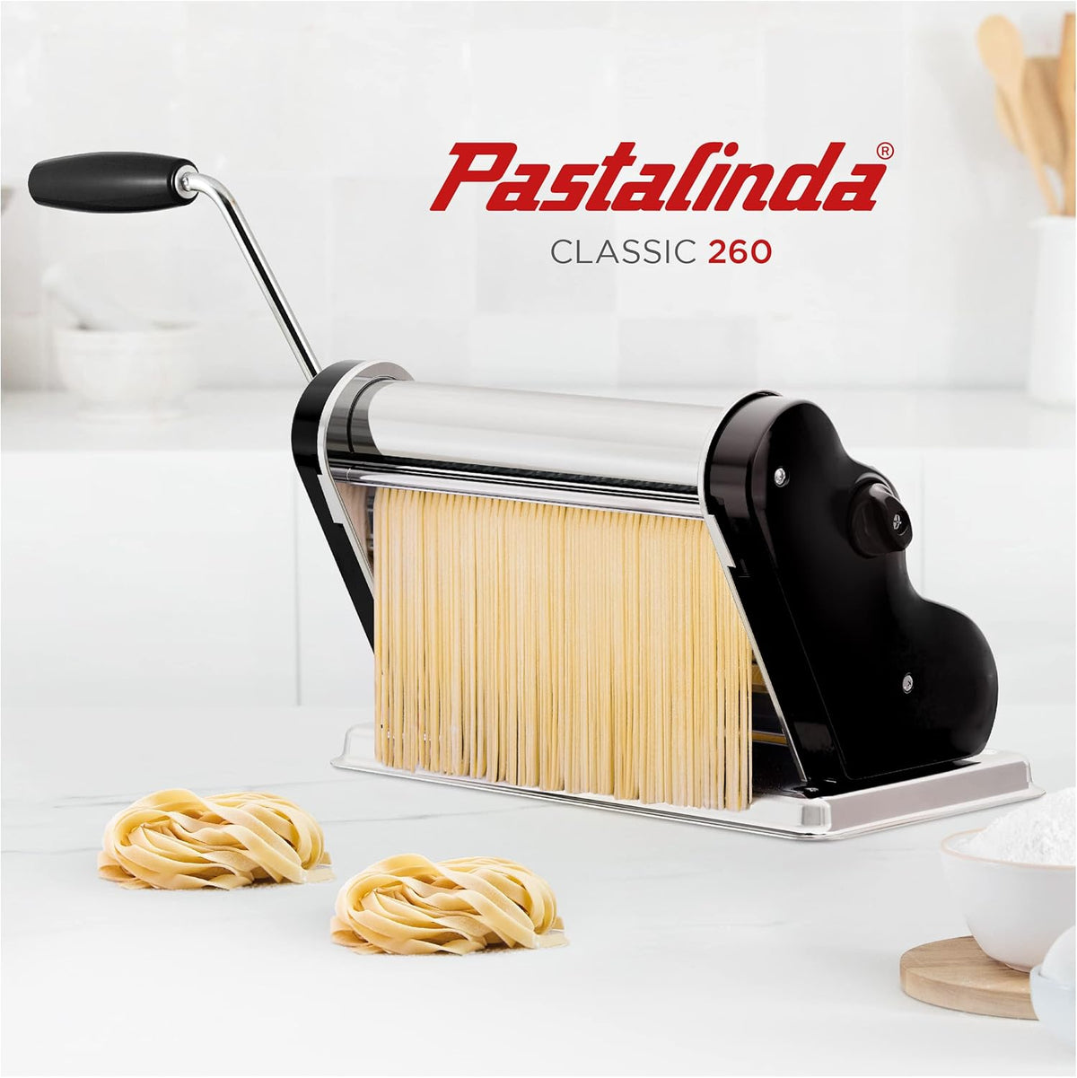 PASTALINDA Classic 260 Pasta Maker Machine, 26 cm Wide Rollers, 9 Thickness Positions, 2 Cutting Positions, Stainless Steel. Includes Reinforced Hand Crank And Two Clamps (Black)