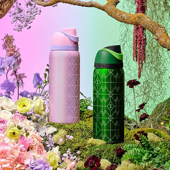 Owala Wicked FreeSip Insulated Stainless Steel Water Bottle with Straw for Sports and Travel, BPA-Free Sports Water Bottle, 32 oz, Glinda (Pink)