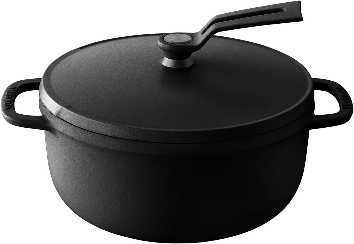 Vermicular Oven Pot 2.0 | Lightweight Enameled Cast Iron Pot | 18cm (2 Qt) | Non-Toxic | Induction-compatible | Dutch Oven | Made in Japan | Matte Black