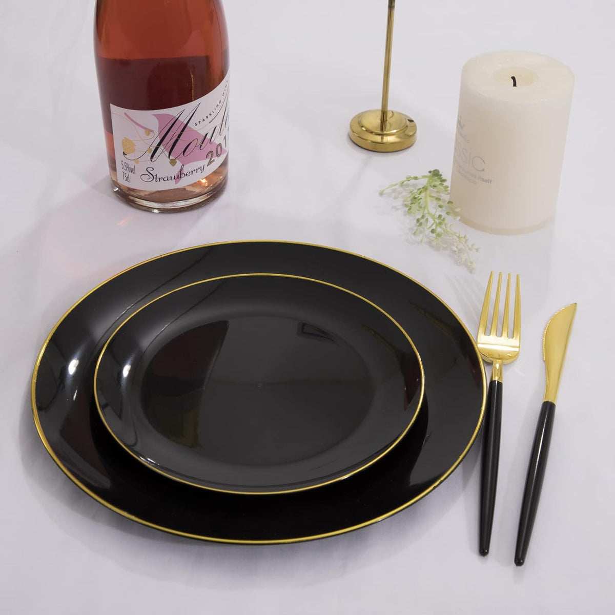KIRE 60PCS Black Plastic Plates - Black Disposable Plates with Gold Rim for Party/Graduation - Include 30Pcs 10.25inch for Dinner and 30Pcs 7.5inch for Dessert