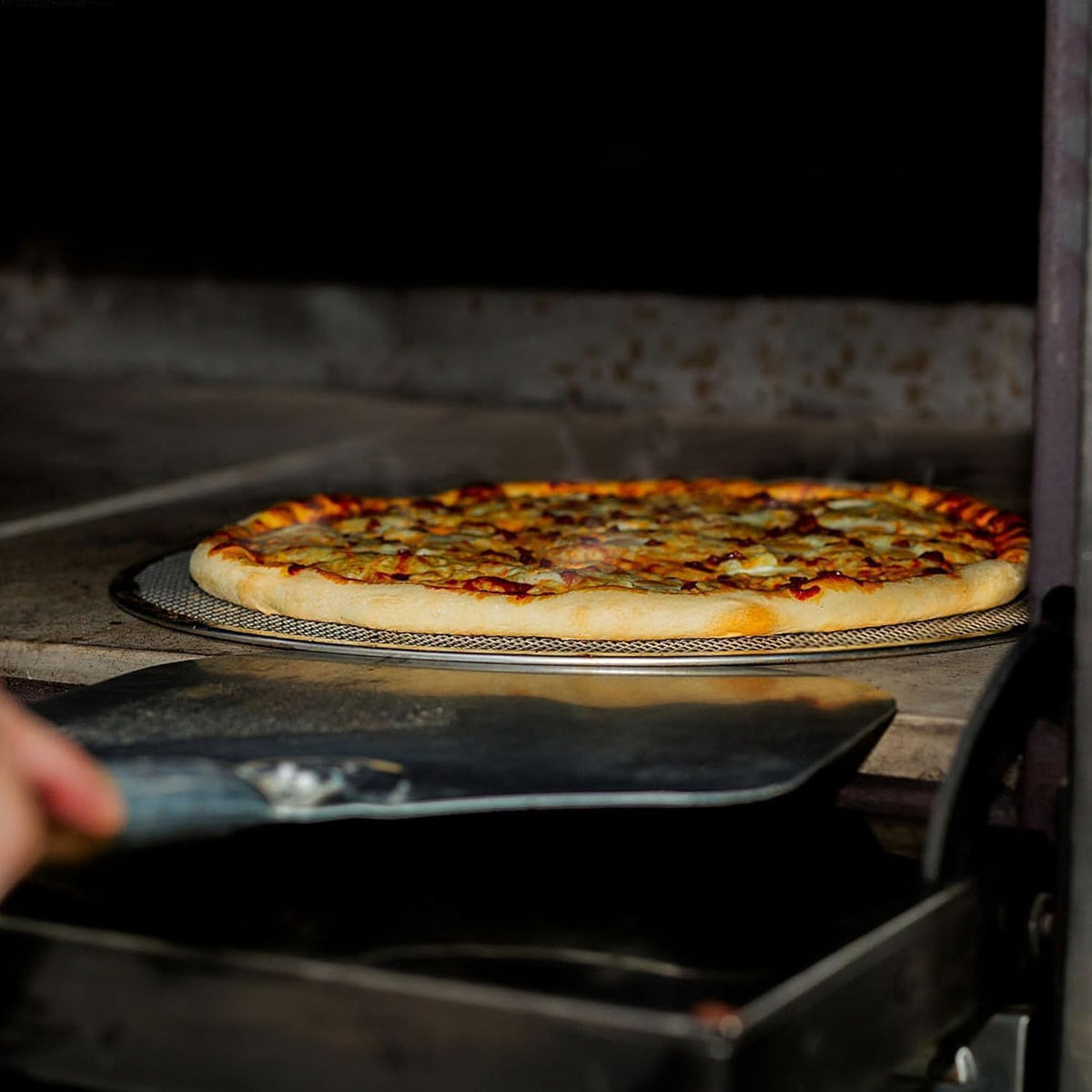 18-inch Aluminum Pizza Screen | Commercial Grade Pizza/Baking Screen for Oven | Pizza Baking Tray for Home And Restaurant | Round, Aluminum, 18-inch [1PK]