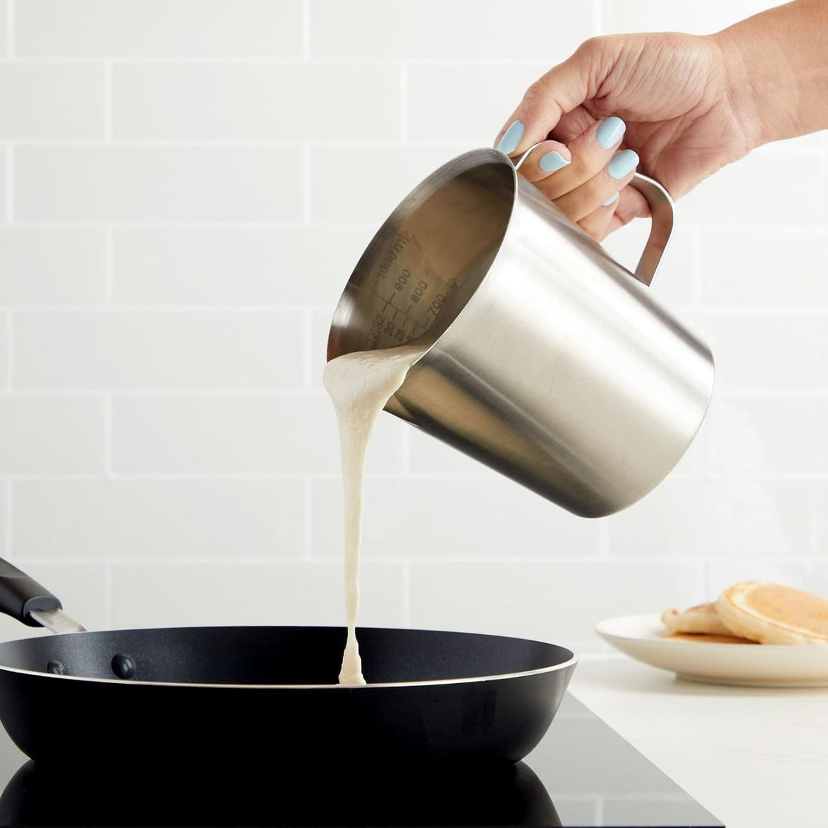 Juvale 4-Stainless Steel Metal Measuring Cups - 32 Oz/1000 mL, With Handle - Stainless Steel Graduated Pitcher with Ounce & Milliliter Markings