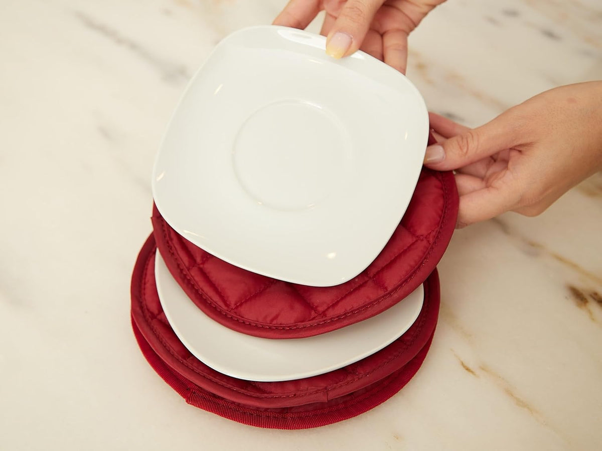 Covermates Keepsakes - Dish Storage - Padded Protection - ID Window - Stain Resistant - Machine Washable - China Storage, Red