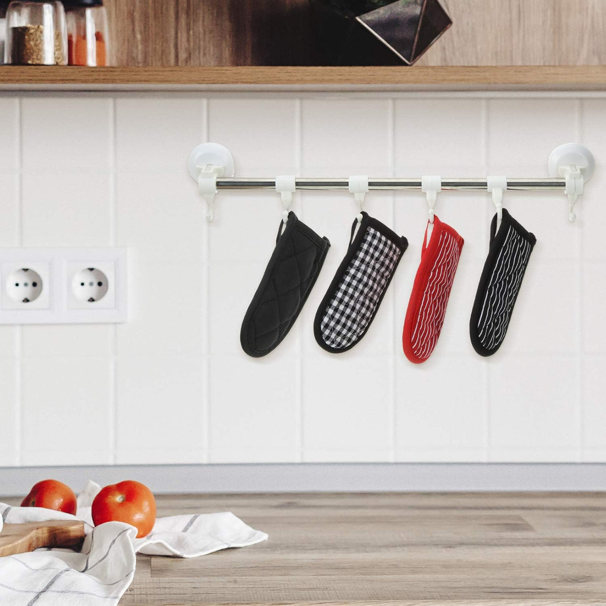 Patelai 4 Pieces Pan Handle Covers Heat Resistant, Hot Handle Holders Non Slip Pan Sleeves Cast Iron Skillet Holder Covers for Home Kitchen Cooking Tools(Eye-catching Styles)