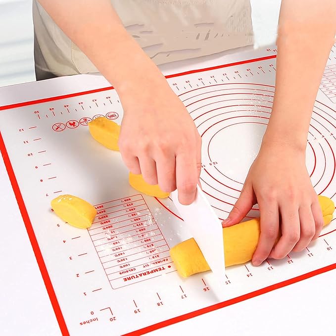 5 pcs Pizza Tools Set incl Dough Roller and Docker and Silicone Pastry Dough Mat and Dough Scraper Cutter Time-Saver Dough Tools Set (5 pcs)