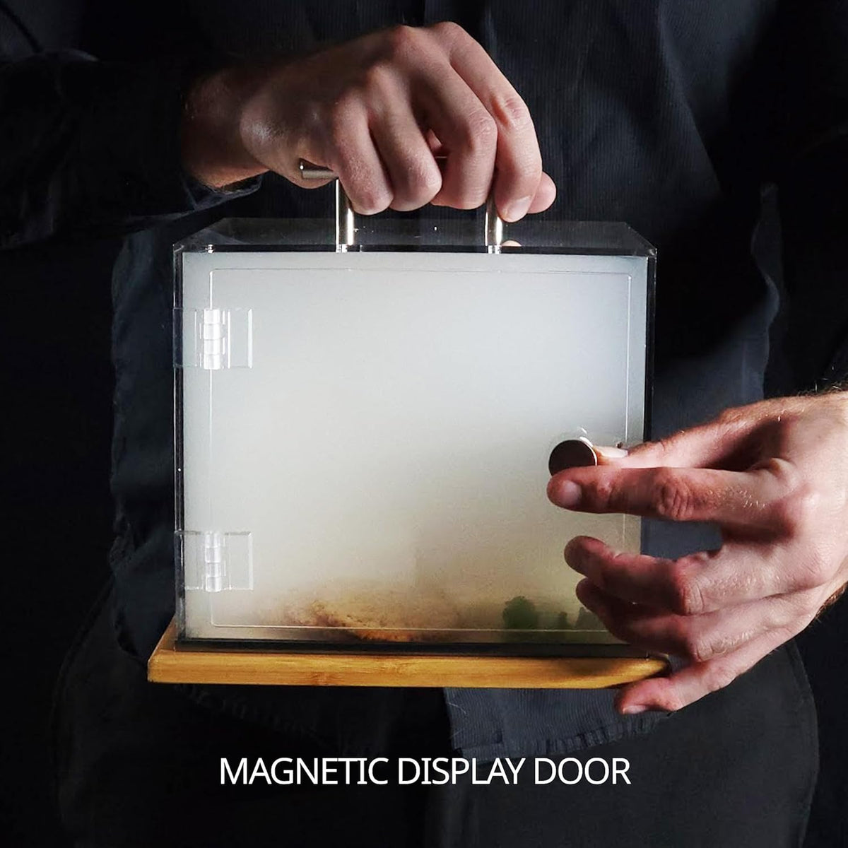 The Smoking Cube - Cocktail Smoker and Smoking Box Kit, Magnetically Removable Display Board, with Wood Chips