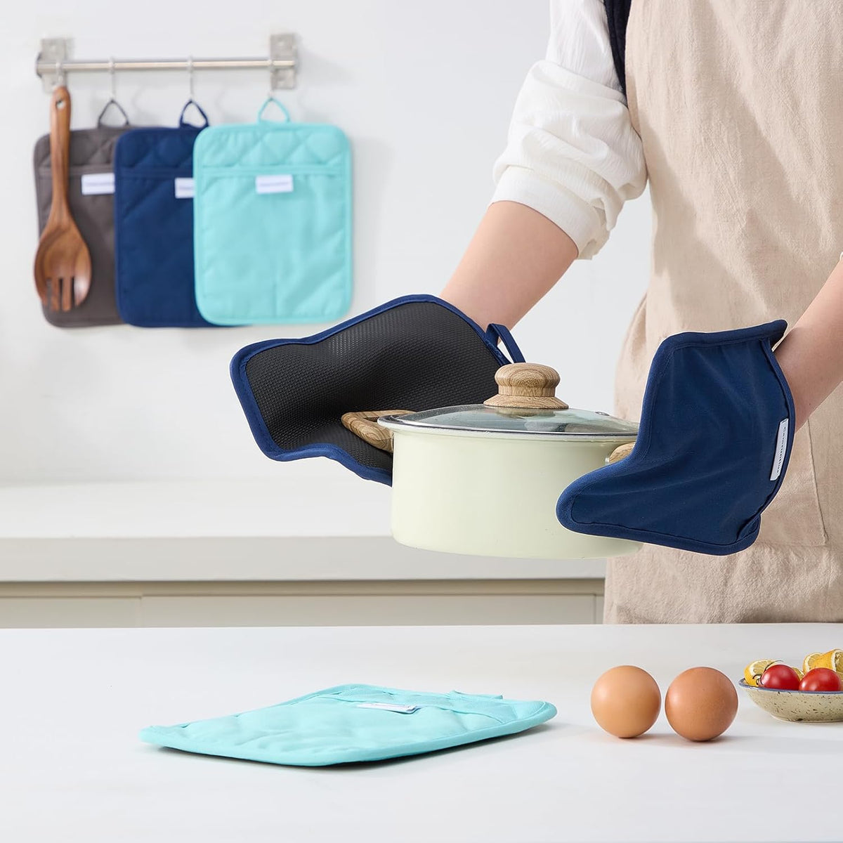 Kitchen Pot Holders, 7"x9", Rectangular with Pocket, Cotton and Neoprene Heat-Resistant Potholders for Cooking and Baking, Machine Washable, 3-Piece Set (Navy Blue)