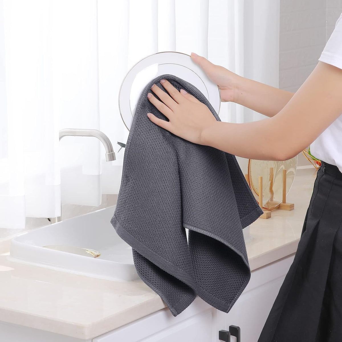 Homaxy 100% Cotton Waffle Weave Kitchen Dish Towels, Ultra Soft Absorbent Quick Drying Cleaning Towel, 13 x 28 Inches, 4-Pack, Dark Grey