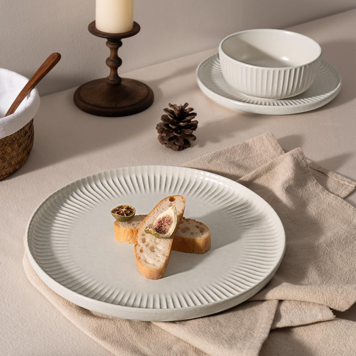 Famiware Starlight Dinnerware Sets, Plates and Bowls Dish Set of 8 (24 Pieces), Ribbed Textured Tableware - Dishwasher & Microwave Safe, Chip Resistant, Reactive Glaze, Matte Reactive White