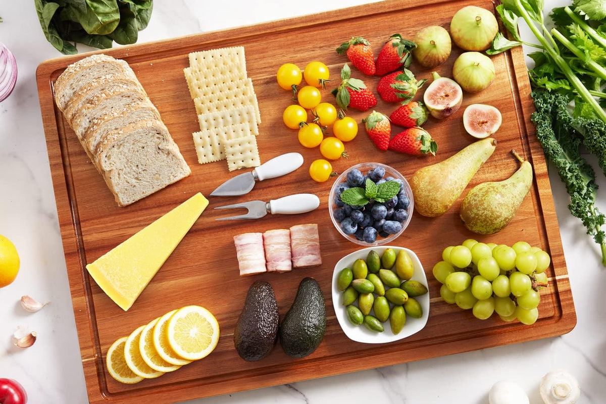 OAKSWARE Cutting Boards, 24 x 18 Inch Extra Extra Large Acacia Wooden Cutting Board for Kitchen, Edge Grain Wood Chopping Board with Juice Groove and Handles, Pre-Oiled Carving Tray for Meat & Cheese