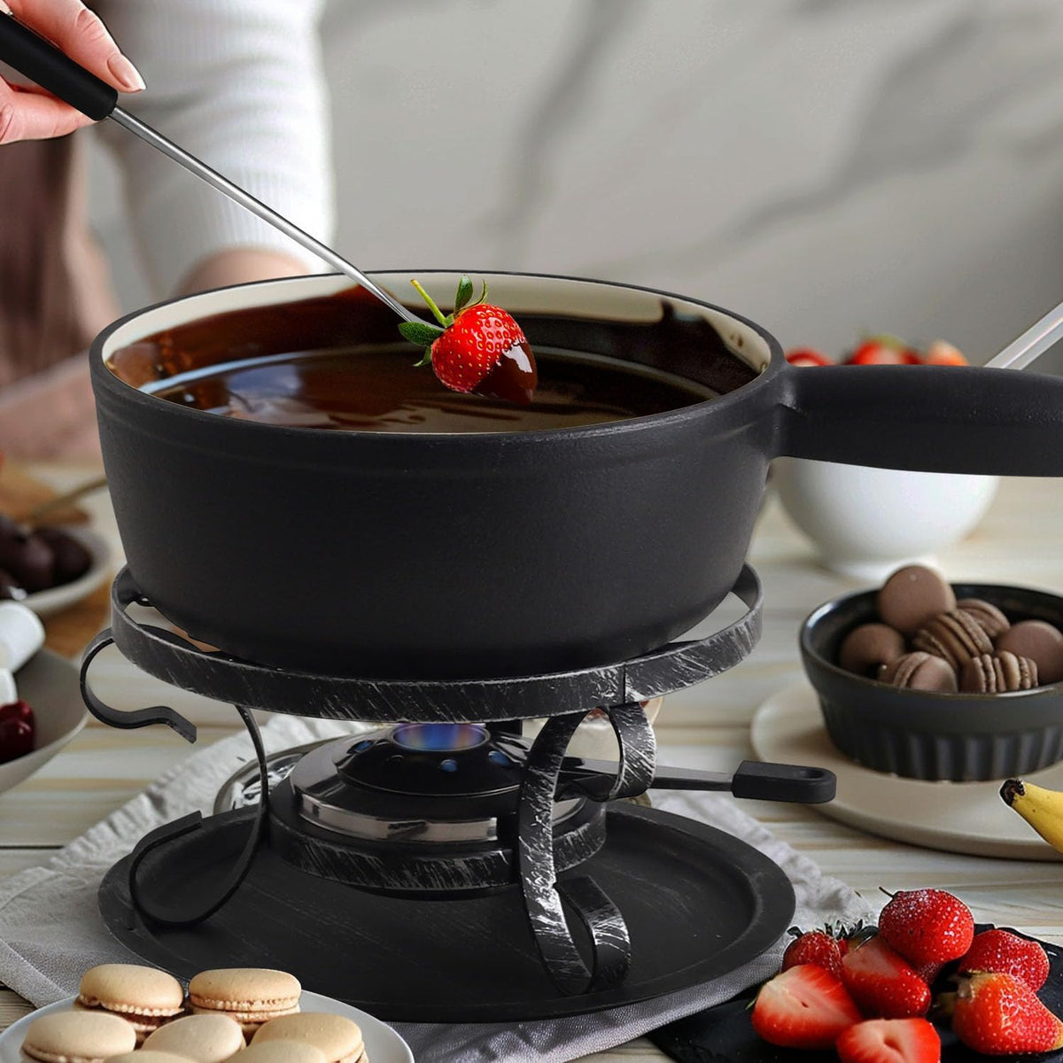 Artestia Cast Iron Fondue Pot Set – Swiss Traditional 2L Cheese & Chocolate Fondue Pot for 4-6 People – Ideal for Melting Cheese, Chocolates, Caramel, & More (Black)