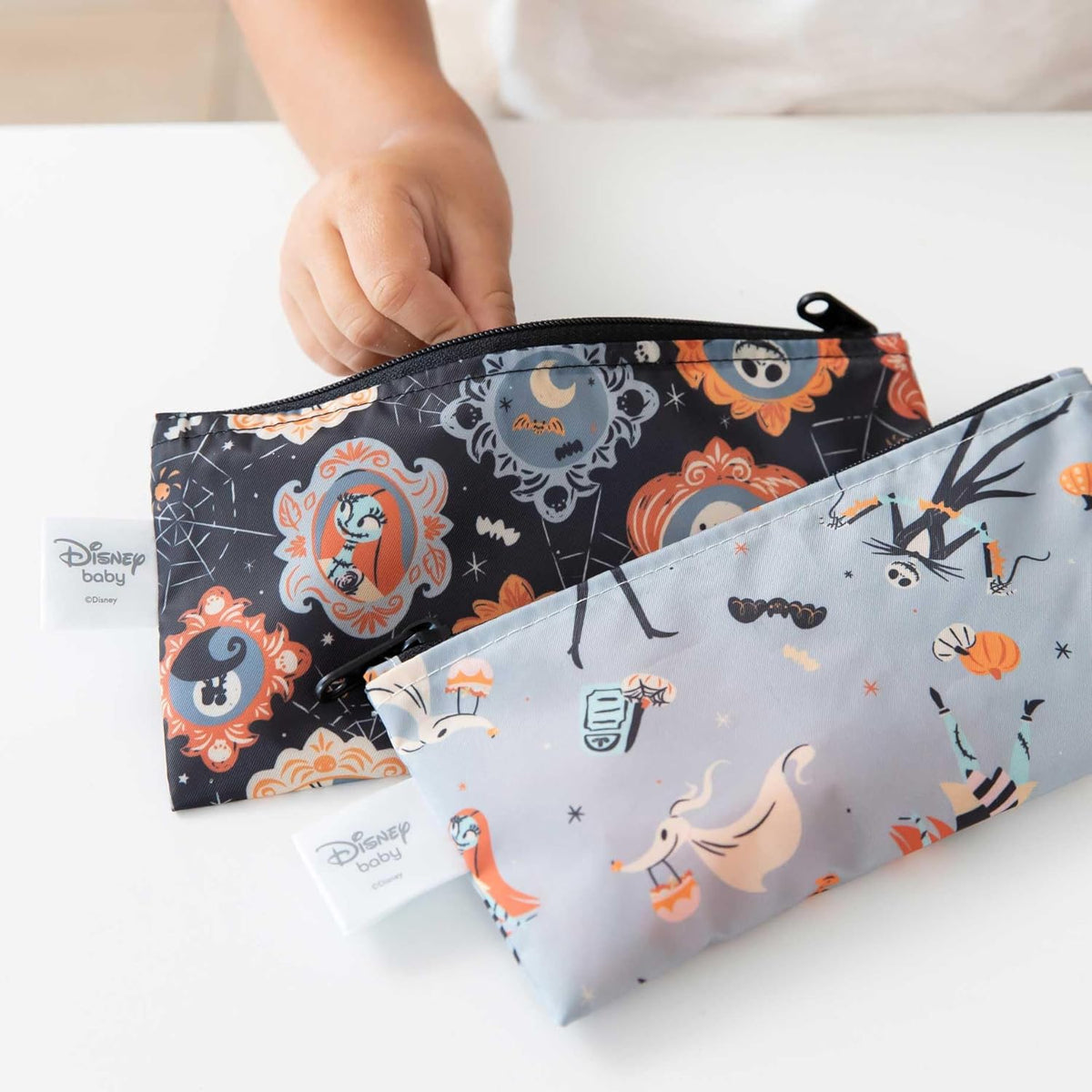 Bumkins - Cloth Snack & Sandwich Bags - For Storage, Travel, Food Prep, Lunch - Reusable, Water Resistant, Dishwasher Safe - Snack Bags for Kids - Zipper Closure - Nightmare Before Christmas - 4 Pack