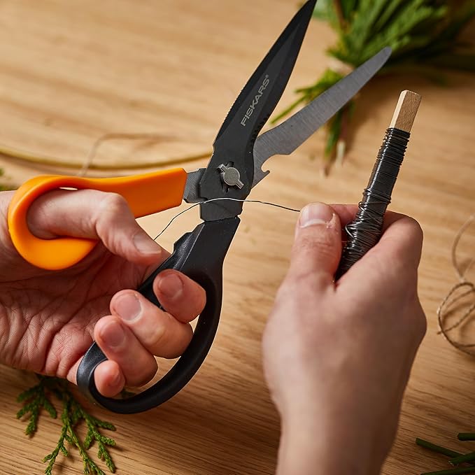 Fiskars Garden Scissors, 7-in-1 Garden Shears Multi-Tool with Sheath, Great for Plant Trimming, Cutting Nursery Pots, Bags, and Wire
