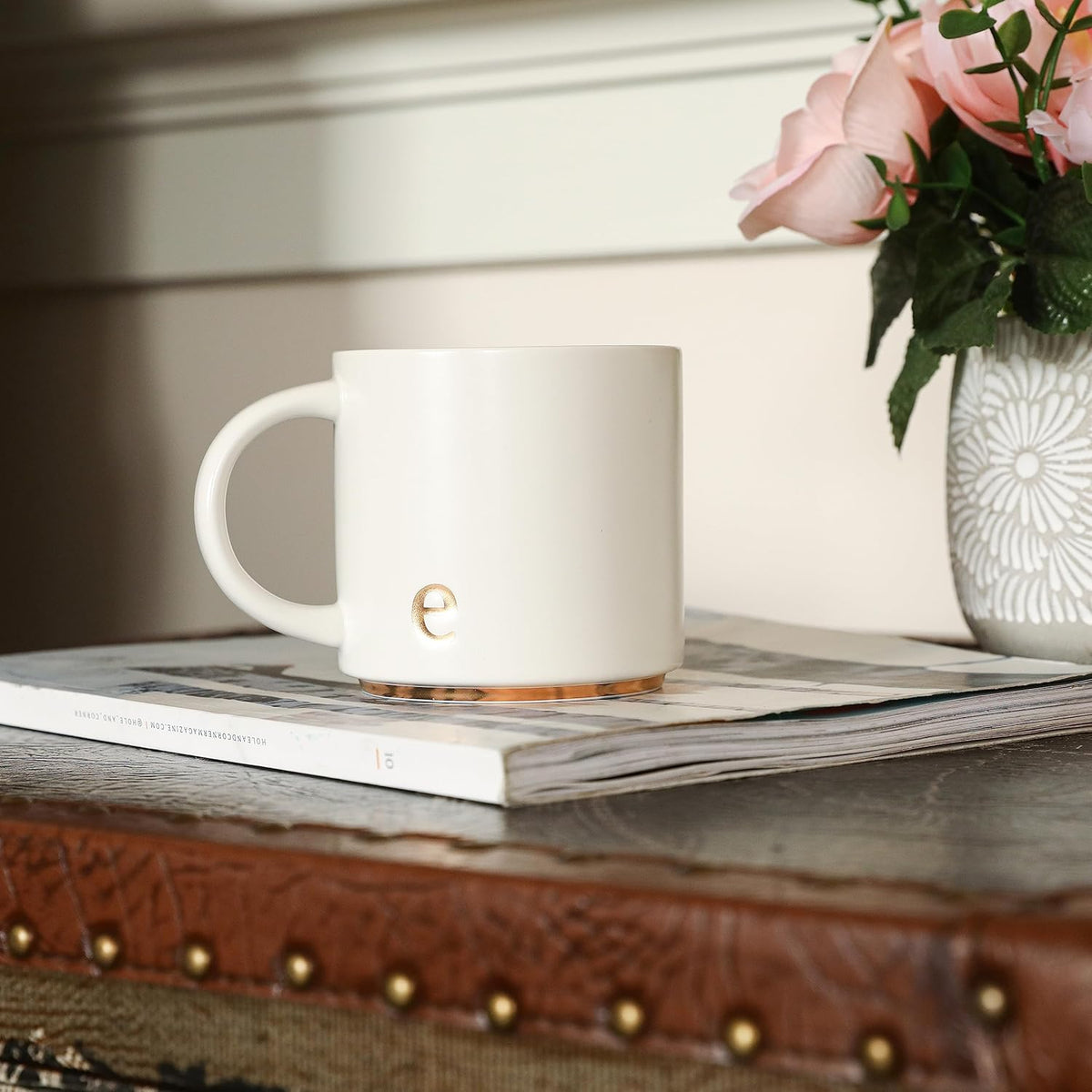 COLLECTIVE HOME - Monogram Ceramic Mugs, 15 oz Golden Initial Coffee Cups, Elegant Alphabet Tea Mugs, Elegant Personalized Mug with Gift Box, Luxurious Cups for Office and Home (e)