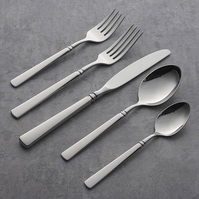 Oneida Silverware Set, Easton 5-Piece Fine Flatware Place Setting, Service For 1, Dishwasher Safe, 18/10 Stainless Steel, Knives Spoons And Forks, Home And Kitchen Utensils Set (Silver, 5 Piece)
