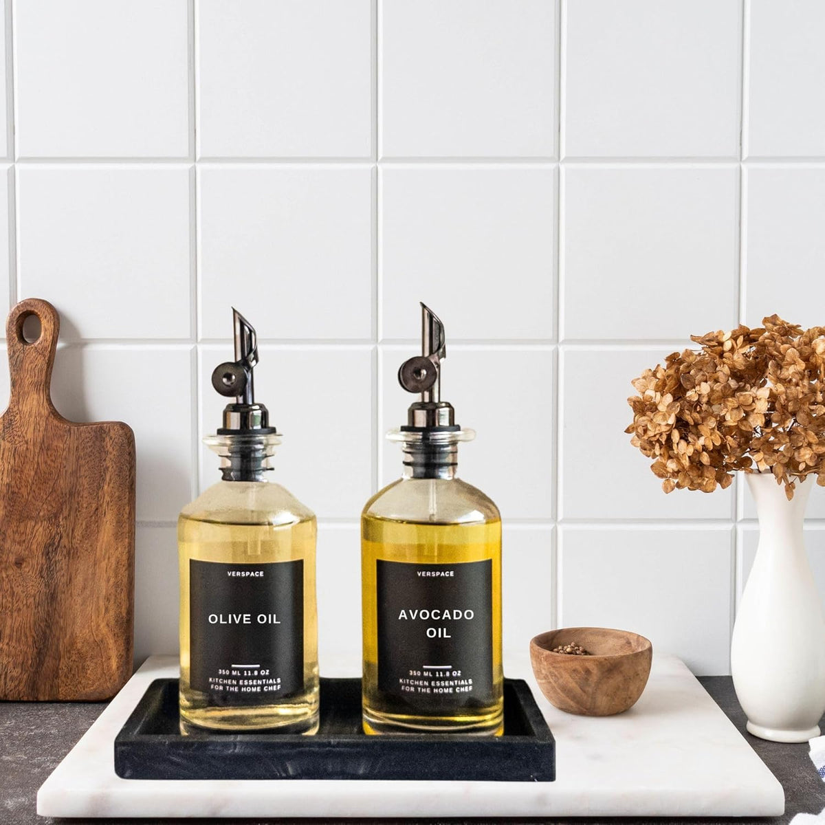 Olive Oil Dispenser Bottle For Kitchen With Silicone Tray & 40 Labels, Soy Sauce Dispenser, Coffee Syrup Dispenser, Olive Oil Bottles Set Of 2, Black