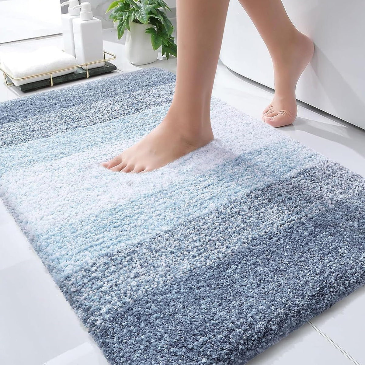OLANLY Bathroom Rugs Mat 34x21, Extra Soft Absorbent Microfiber Bath Rugs, Rubber Backing, Quick Dry, Machine Washable Bath Mats for Bathroom Floor, Tub and Shower, Home Decor Accessories, Blue