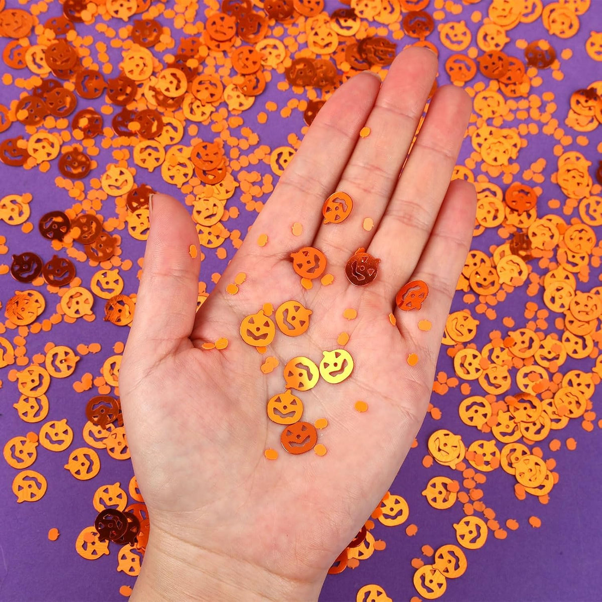 MARFOREVER Halloween Pumpkin Confetti Table Decorations, Orange Pumpkin Scatter Confetti Party Table Decor Mixed Size Pumpkin Sprinkles for Fall Halloween Party Supplies