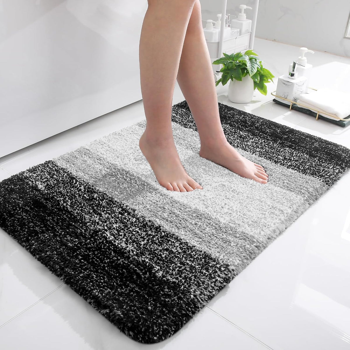 OLANLY Bathroom Rugs Mat 36x24, Extra Soft Absorbent Microfiber Bath Rugs, Rubber Backing, Quick Dry, Machine Washable Bath Mats for Bathroom Floor, Tub and Shower, Home Decor Accessories, Black