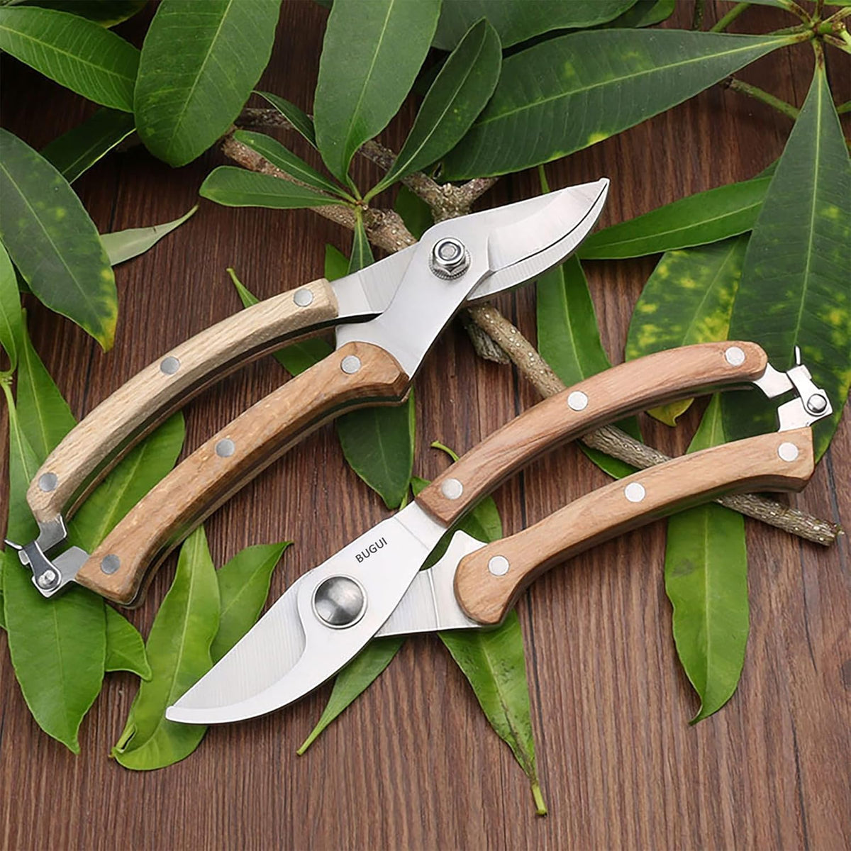 BUGUI Wood Handle Pruning Shears, SK-5 Steel Blade, 1-inch Cutting Capacity, Sharp, Well Designed Garden Shears, 8"