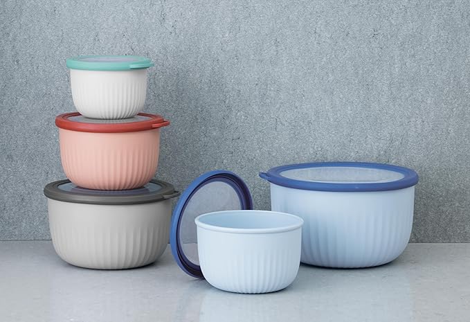 Oggi Set of 4 Prep, Store & Serve Plastic Bowls - w/See-Thru Lids- Dishwasher, Microwave & Freezer Safe, (0.7, 1.4, 2.6, 4 Quarts) - Multicolor