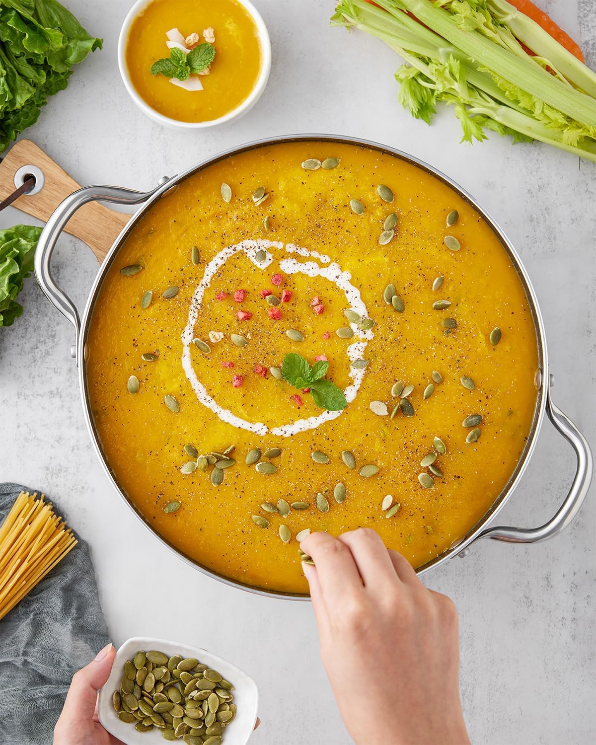 BEZIA 12 Quart Cooking Pot, Large Non Stick Induction Stock Pots with Lid, All Stove Compatible, 12 QT Aluminum Soup/Stew Pot For Big Gatherings, Grey
