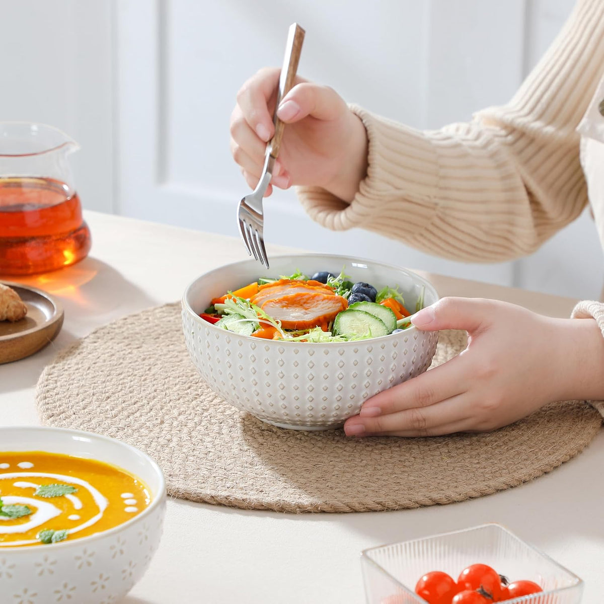 MALACASA Cereal Bowls, 30 Ounce Ceramic Soup Bowl for Kitchen, Stoneware Bowls Set of 4 with Embossment for Pho, Chip, Fruits, Salad, Noodle, Ramen - 6 Inch, Arctic White Series LYDIA