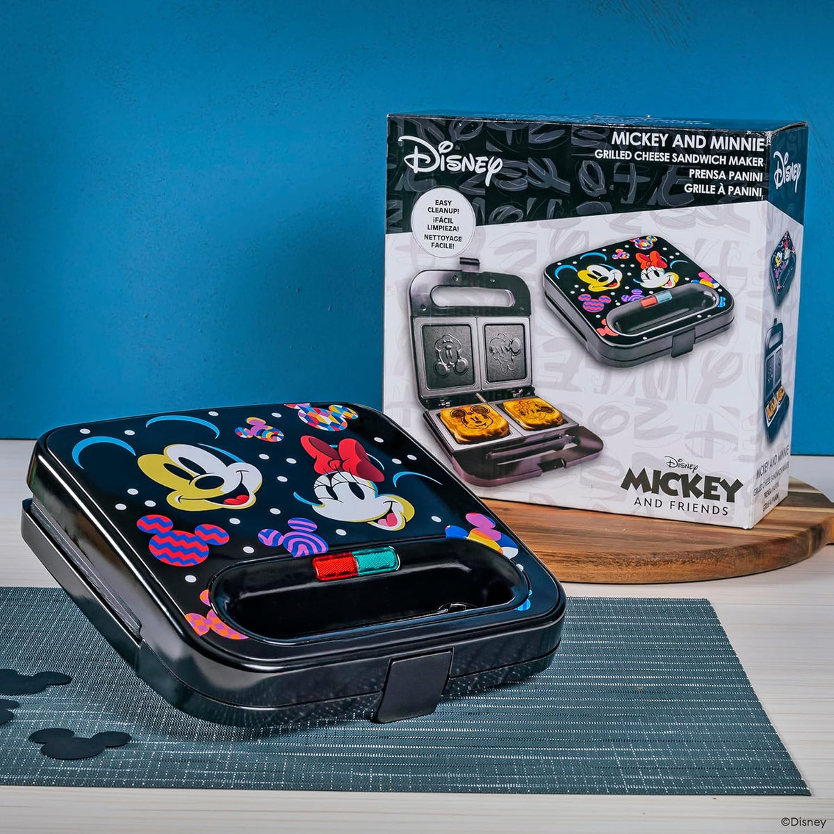 Uncanny Brands Disney Mickey and Minnie Mouse Sandwich Maker - Small Kitchen Appliance