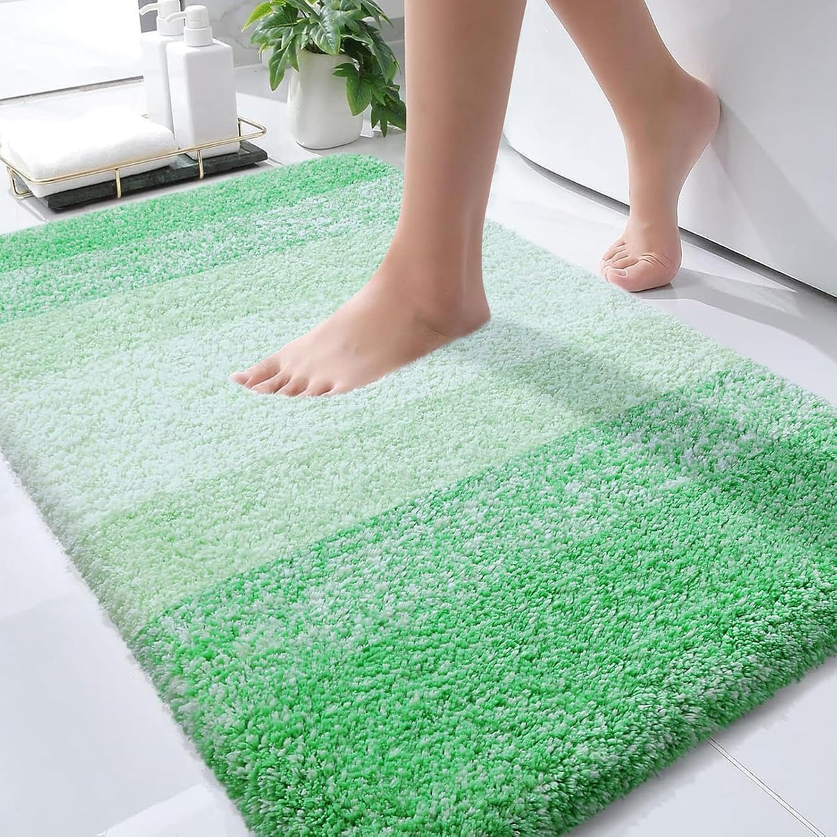 OLANLY Bathroom Rugs Mat 30x20, Extra Soft Absorbent Microfiber Bath Rugs, Rubber Backing, Quick Dry, Machine Washable Bath Mats for Bathroom Floor, Tub and Shower, Home Decor Accessories, Green