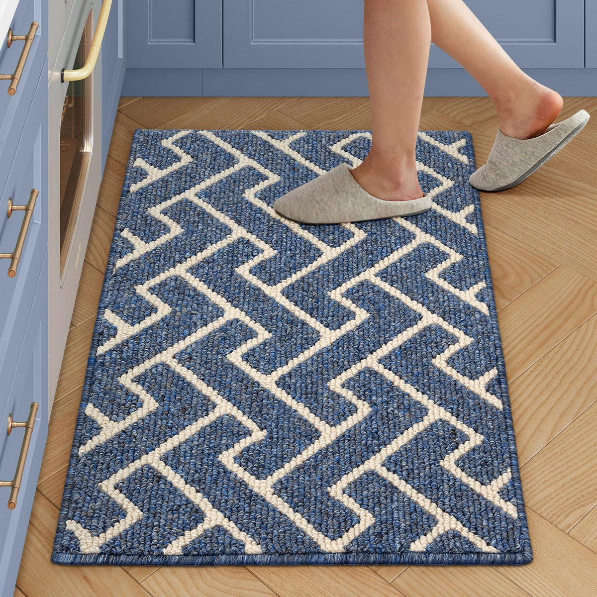 hicorfe Kitchen Rugs and Mats,Kitchen Mats for Floor,20"x31.5" Non Slip Runner Rug,Absorbent Resist Dirt Comfort Standing Mat Machine Washable for Entryway,Hallway,Front of Sink(Navy Blue)