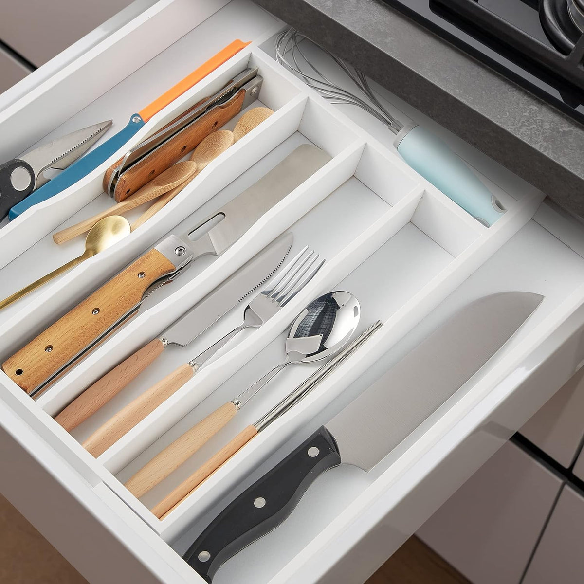 Expandable Bamboo Kitchen Drawer Organizer for Cutlery and Utensils, Adjustable Bamboo Wood Cutlery Tray in Drawer for Flatware and Silverware in Kitchen, (White)