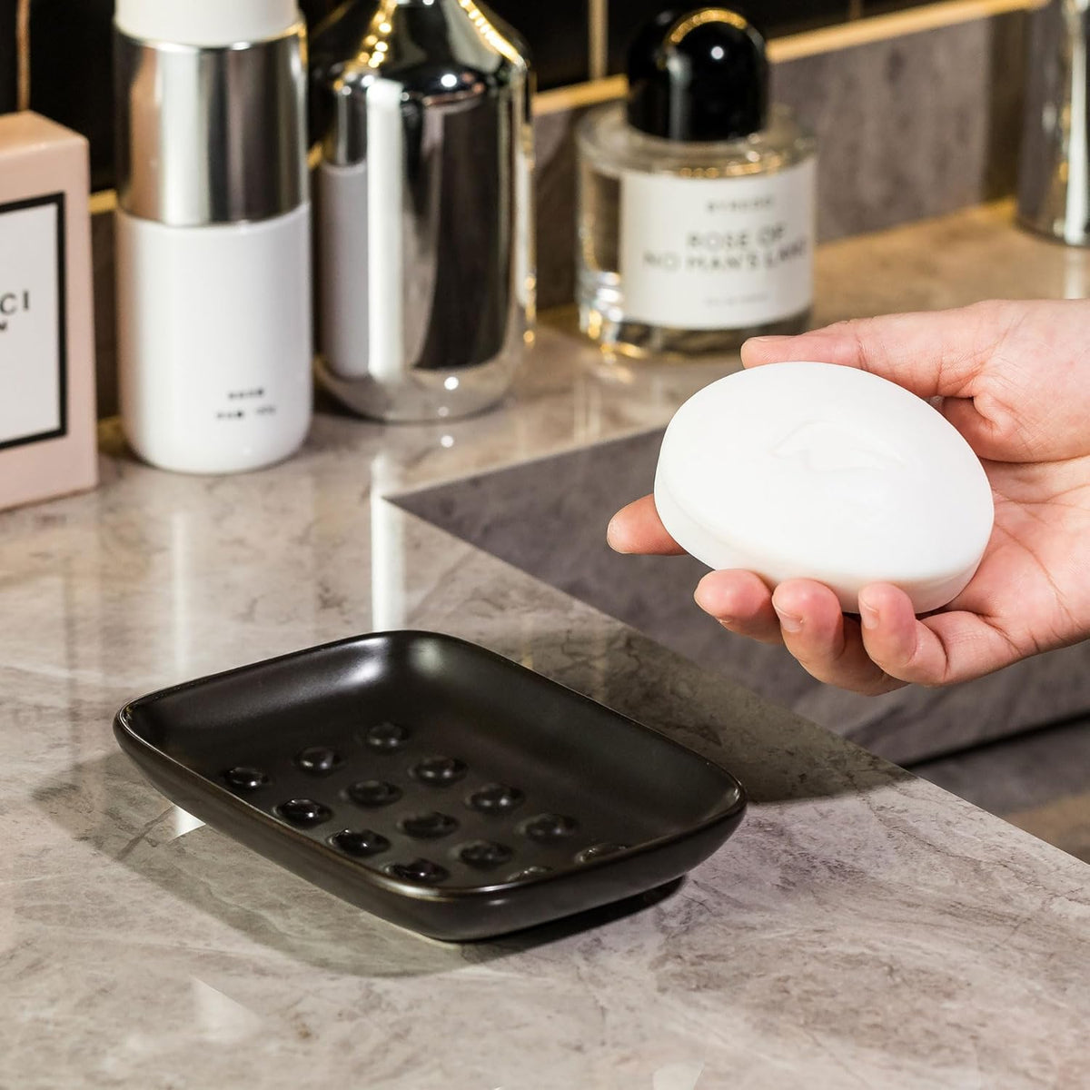 Soap Dish, Ceramic Soap Holder Shower Soap Dish for Bar Soap Sponge, Soap Saver Tray for Bathroom Kitchen Sink, Black
