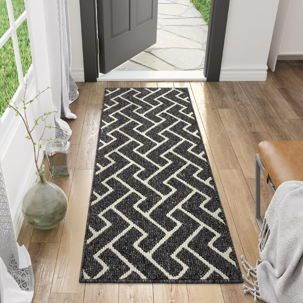 hicorfe Kitchen Rugs and Mats,Kitchen Mats for Floor,20"x48" Non Slip Runner Rug,Absorbent Resist Dirt Comfort Standing Mat Machine Washable for Entryway,Hallway,Front of Sink(Black)