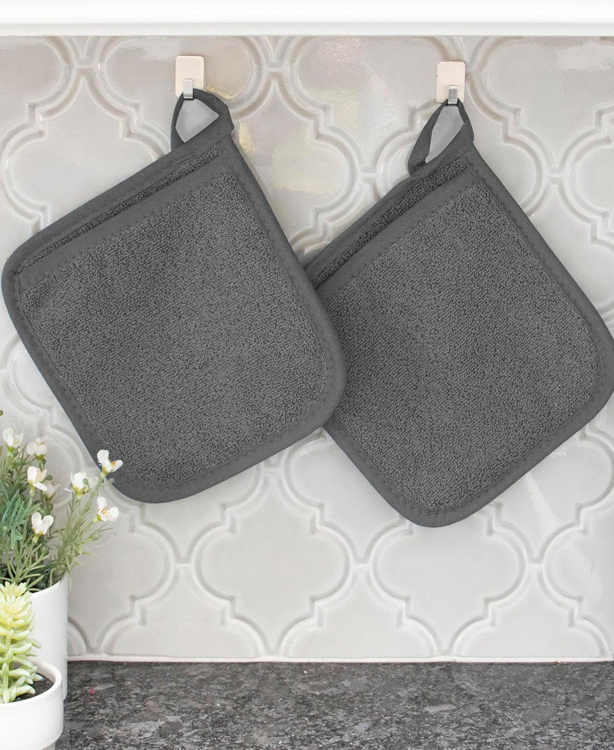 RITZ Terry Pocket Mitt & Hot Pad: Unparalleled Heat Resistant, Durable 100% Cotton – Ergonomically Designed for Optimal Grip – Easy-Care Machine Washable – 4-Pack, Graphite/Paprika