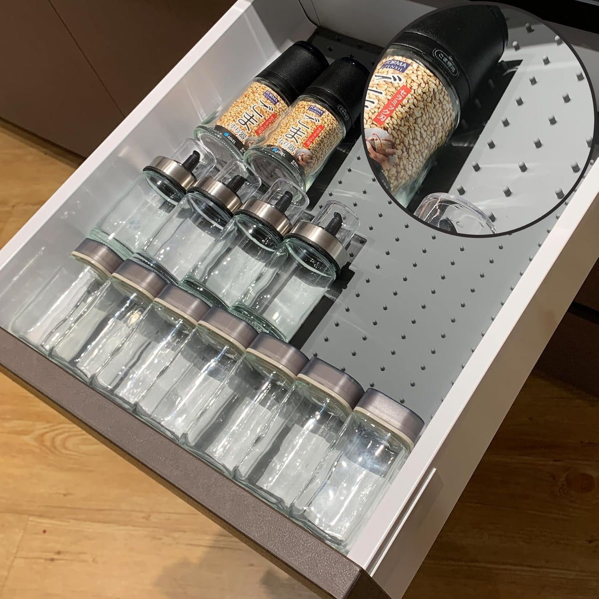 Spice Drawer Organizer insert, Adjustable & Non-Slip Silicone Spice Drawer Liner, in Drawer Spice Organizer for Seasoning Jars and Spices Bottles -Grey