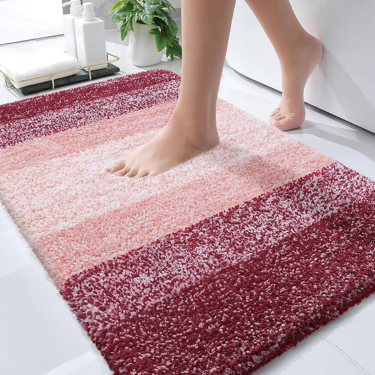 OLANLY Bathroom Rugs Mat 30x20, Extra Soft Absorbent Microfiber Bath Rugs, Rubber Backing, Quick Dry, Machine Washable Bath Mats for Bathroom Floor, Tub and Shower, Home Decor Accessories, Red