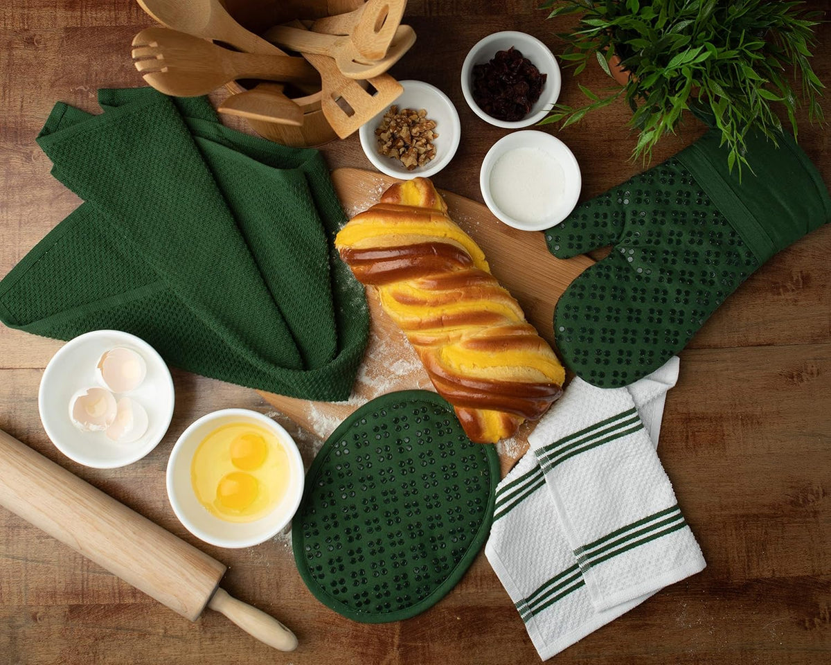 Sticky Toffee Oven Mitt and Pot Holder Set of 3 – Dark Green Non-Slip Silicone Kitchen Hot Pads and Mitts, 100% Cotton Shell, Oeko-Tex Cotton