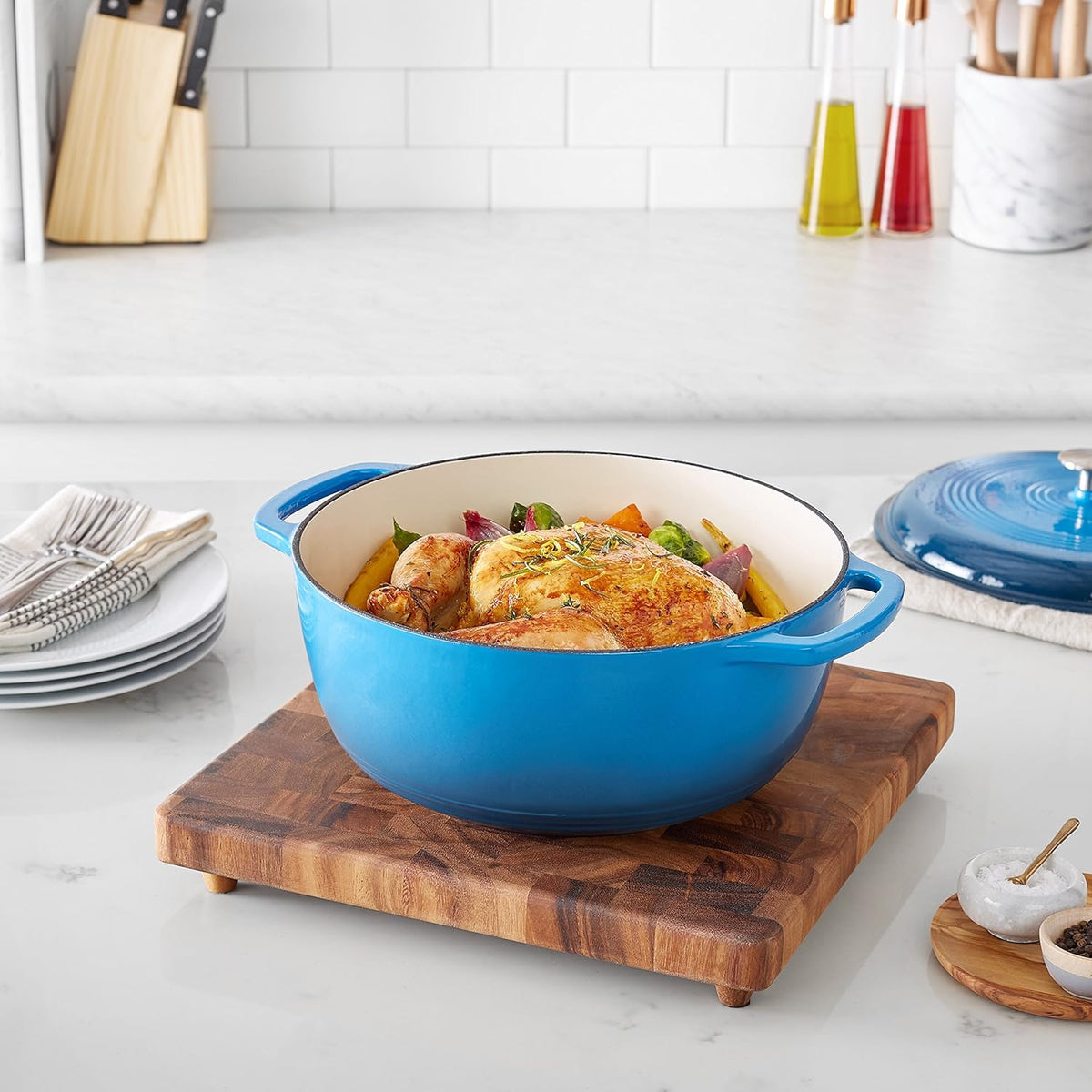 Amazon Basics Cast Iron Dutch Oven Pot with Lid, Enameled, Round, Dual Handles, Heavy-Duty, Large, 7.3-quart, Blue